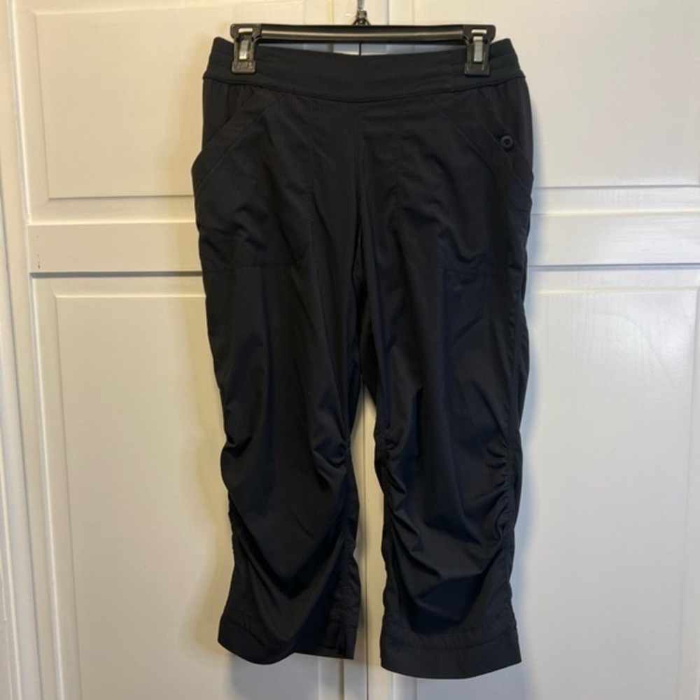 Lululemon Dance Studio Cropped Pants (Unlined )Size Women’s 6 Color Dark Blue